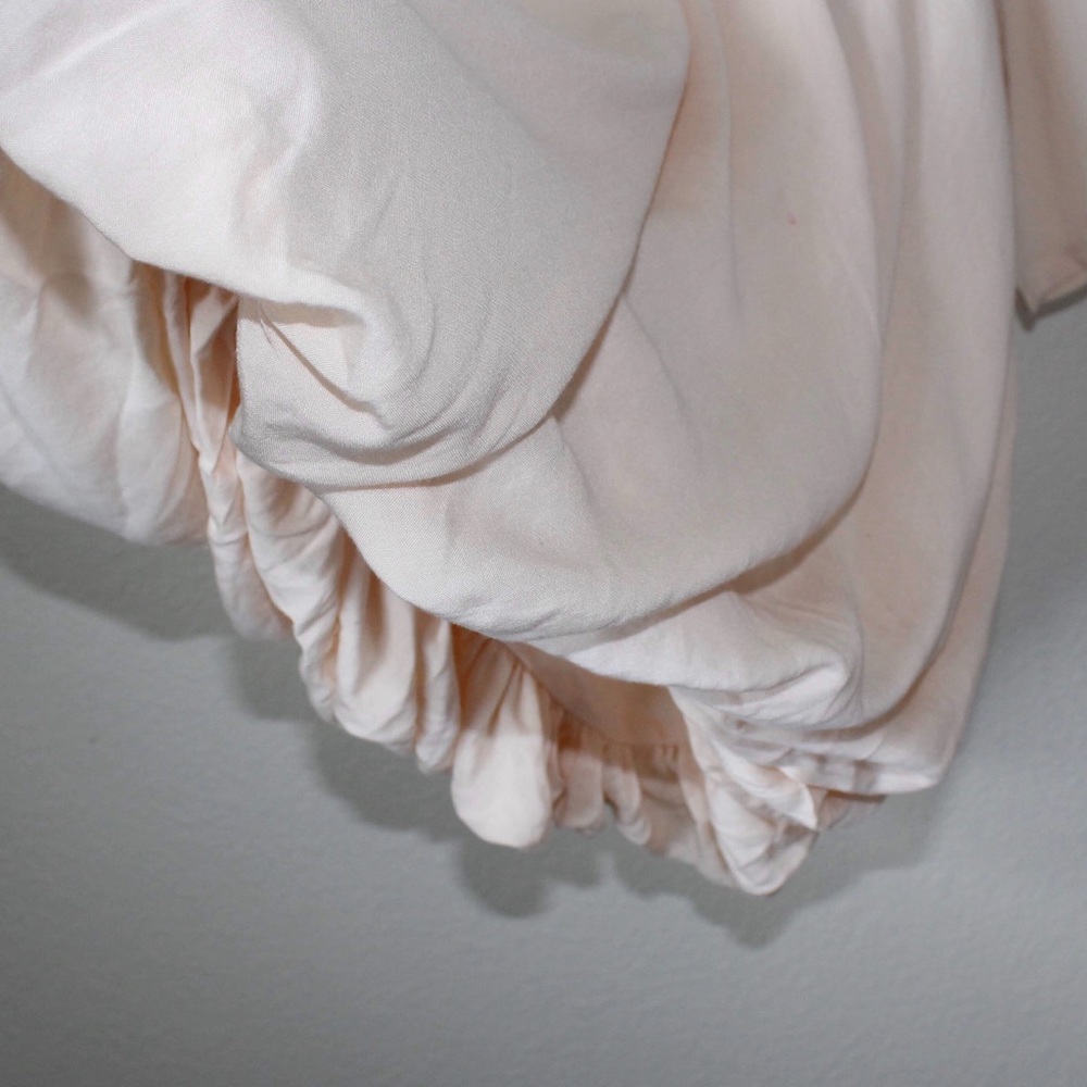 V-Neck Ruffled Dress - Picture 5 of 7